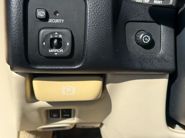 Used 2008 Lexus SC 430 Convertible RWD image 19