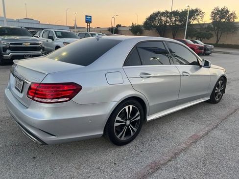 Used 2014 Mercedes-Benz E 400 Sport Sedan image 3