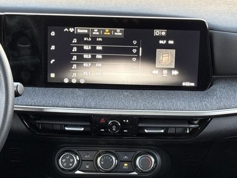 New 2026 Nissan Kicks S image 18