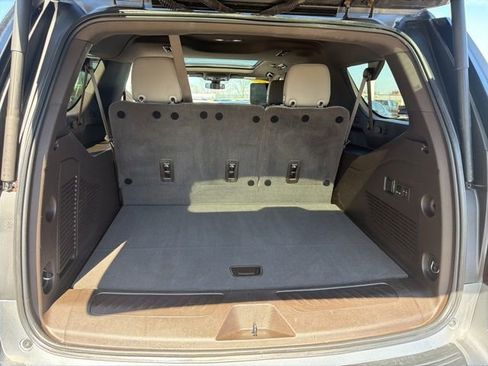 Used 2021 GMC Yukon XL SLT image 27