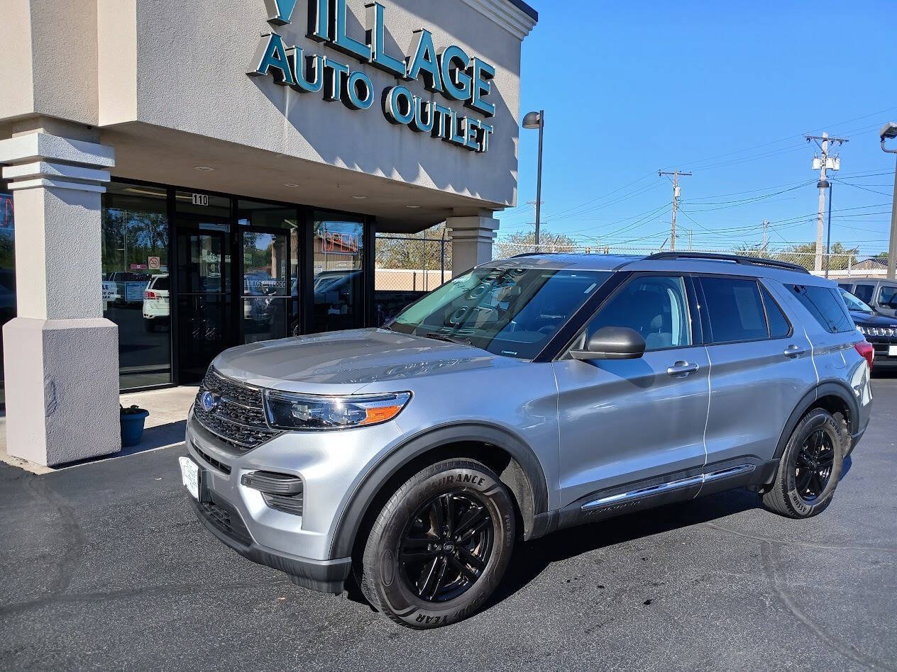 Used 2020 Ford Explorer XLT w/ Comfort Package AWD/4WD image 1
