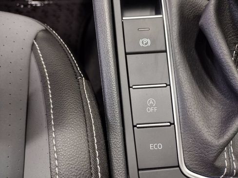 New 2026 Volkswagen Jetta SE FWD image 29
