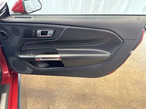 Used 2024 Ford Mustang Premium image 22