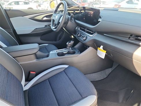 New 2026 Buick Envista Preferred image 16