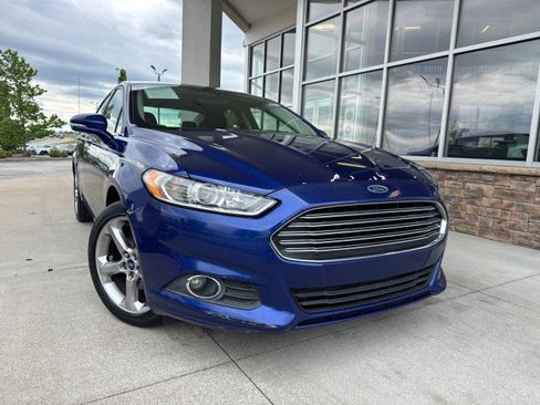 Used 2013 Ford Fusion SE FWD image 1