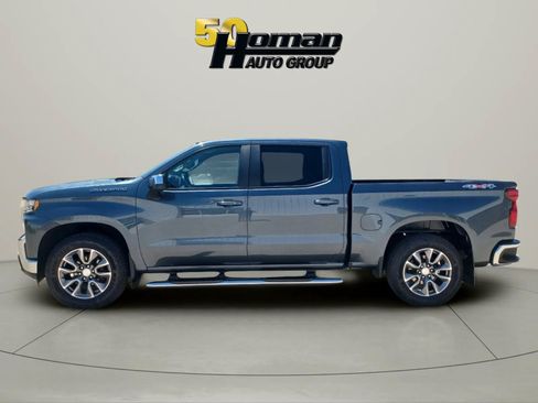 Used 2021 Chevrolet Silverado 1500 LT w/ Convenience Package II AWD/4WD image 2