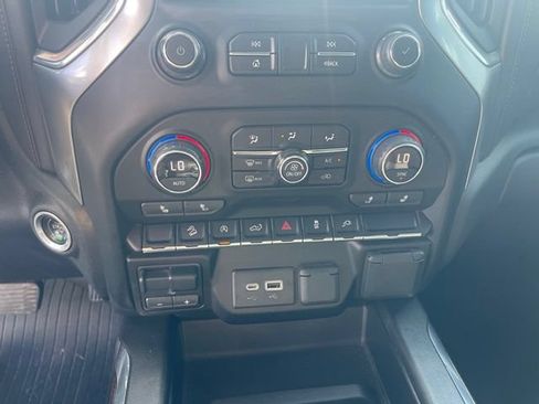 Used 2020 Chevrolet Silverado 1500 LT Trail Boss AWD/4WD image 18