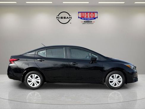 Used 2025 Nissan Versa S w/ Trunk Package image 2