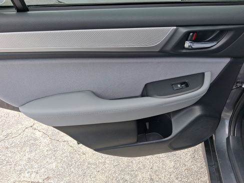 Used 2018 Subaru Outback 2.5i Premium image 28