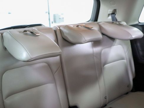 Used 2023 Nissan Pathfinder SL image 29