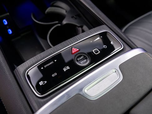 Used 2023 Mercedes-Benz EQS 580 4MATIC SUV image 31