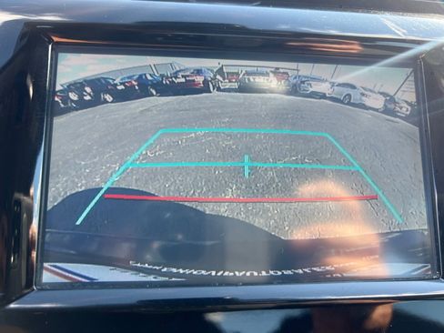 Used 2019 Toyota Camry SE image 31