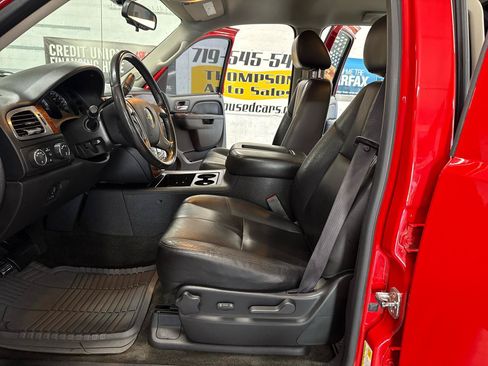 Used 2012 Chevrolet Avalanche LT AWD/4WD image 8