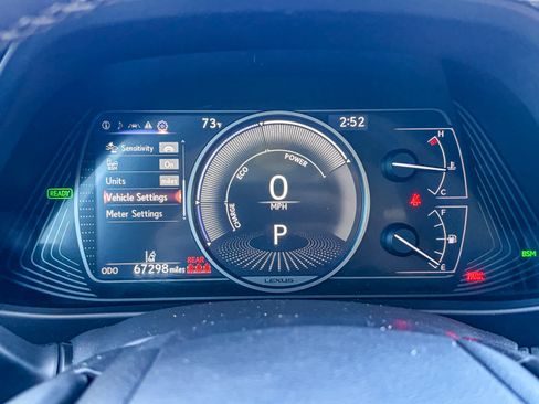 Used 2019 Lexus UX 250h w/ Premium Package AWD/4WD image 23