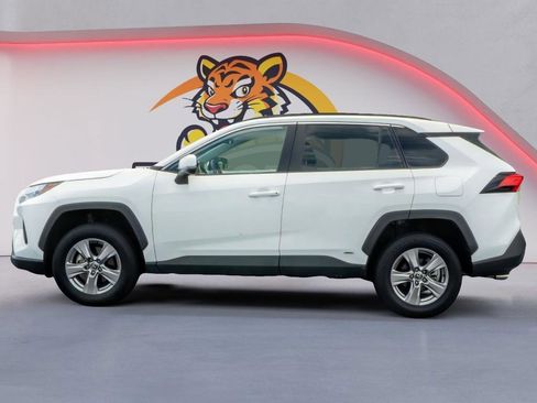 Used 2023 Toyota RAV4 XLE w/ XLE Grade Weather Package AWD/4WD image 8
