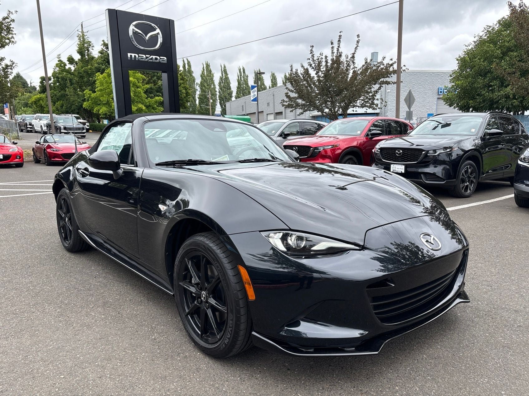 New 2026 MAZDA MX-5 Miata Sport w/ Appearance Package RWD image 4