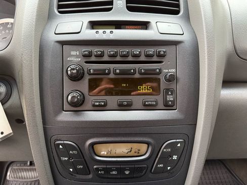 Used 2005 Hyundai Santa Fe GLS image 31