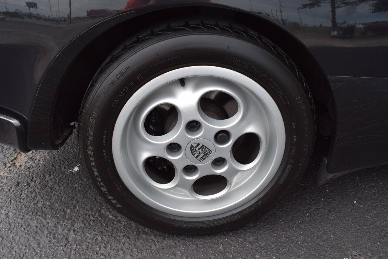 Used 1988 Porsche 944 Turbo Coupe RWD image 34