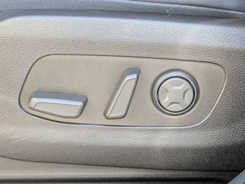 Certified 2025 Kia Carnival SX Prestige image 29