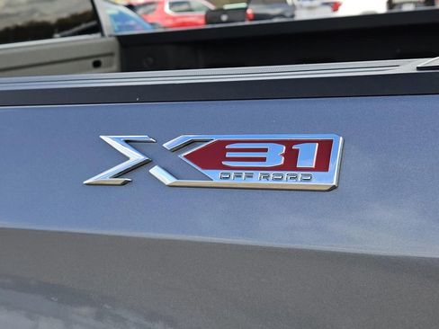 Used 2021 GMC Sierra 1500 SLT image 8