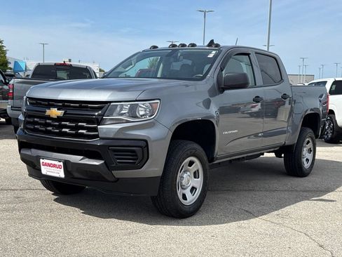 Used 2022 Chevrolet Colorado W/T w/ WT Convenience Package RWD image 2
