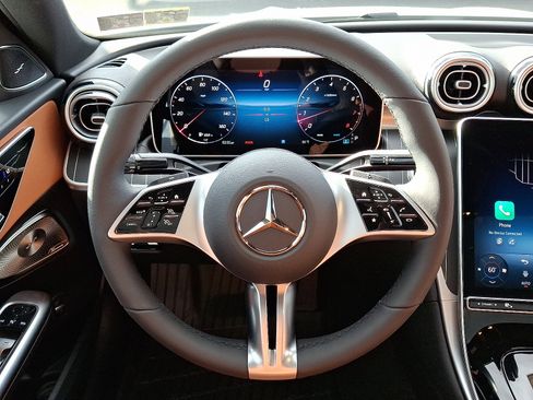 Used 2026 Mercedes-Benz C 300 4MATIC Sedan image 17