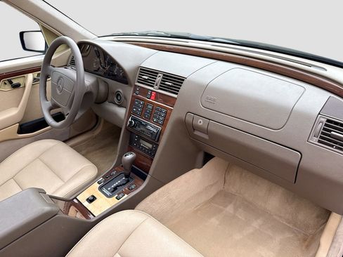Used 1995 Mercedes-Benz C 280 Sedan image 26