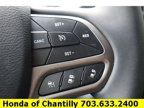 Used 2022 Jeep Cherokee Limited image 16