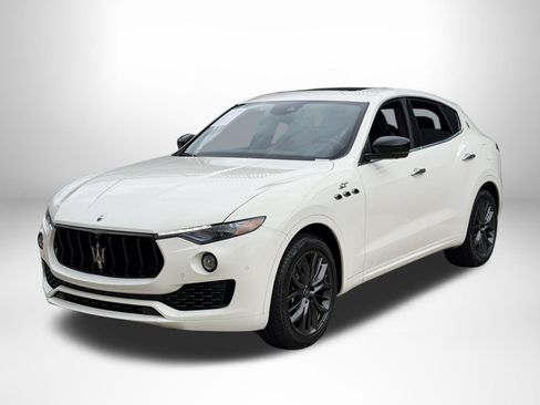Used 2024 Maserati Levante GT Ultima AWD/4WD image 7