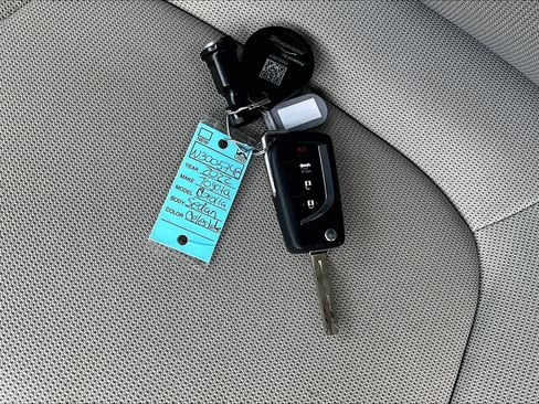 Used 2022 Toyota Corolla LE w/ Carpet Mat Package (TMS) FWD image 14