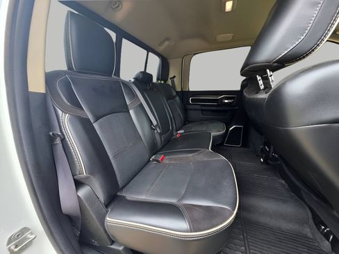 Used 2022 RAM 2500 Laramie AWD/4WD image 6