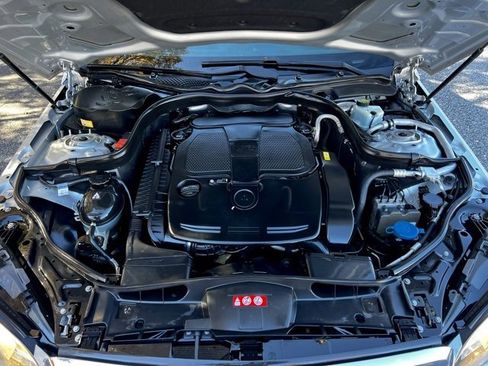 Used 2016 Mercedes-Benz E 350 4MATIC Sedan image 46