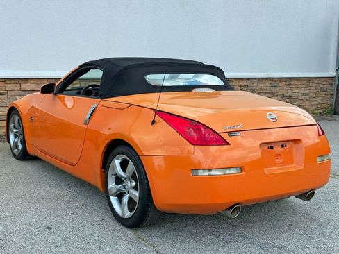 Used 2007 Nissan 350Z Touring RWD image 3