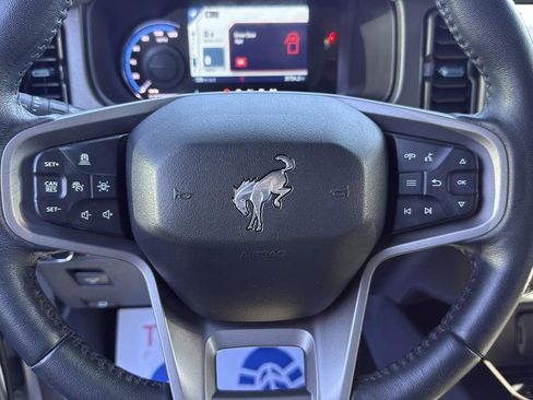 Used 2024 Ford Bronco Wildtrak image 15