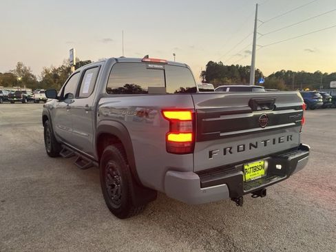 Used 2025 Nissan Frontier PRO-4X w/ Black Accent Package image 3