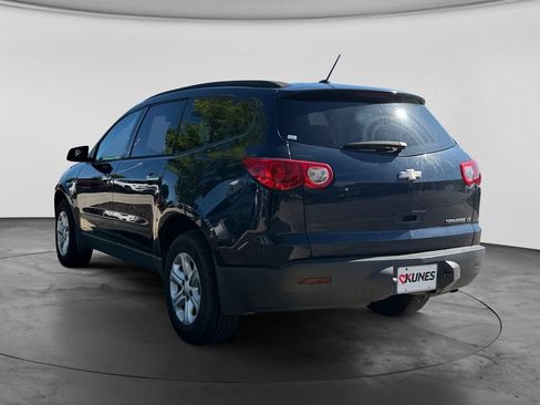 Used 2011 Chevrolet Traverse LS FWD image 7