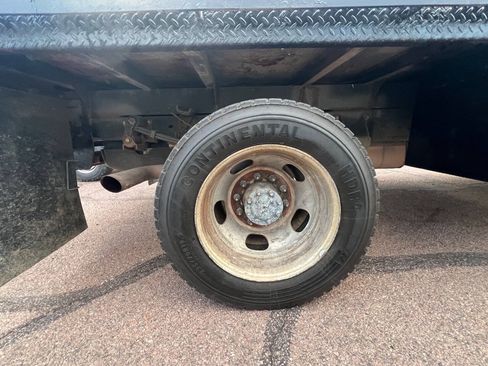 Used 2017 Ford F550 4x4 Crew Cab Super Duty image 9