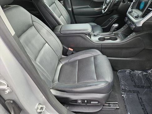 Used 2018 GMC Acadia SLT image 20