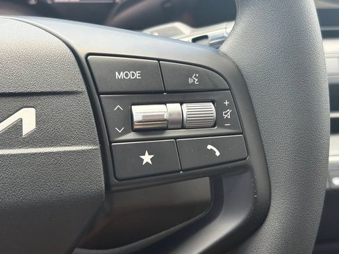 New 2026 Kia K4 FWD image 25