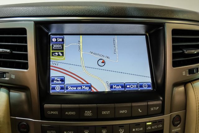 Used 2014 Lexus LX 570 4WD image 25