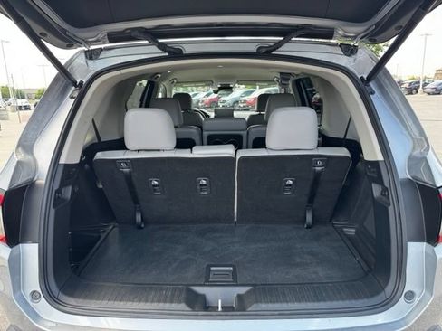 Used 2024 Honda Pilot EX-L image 8