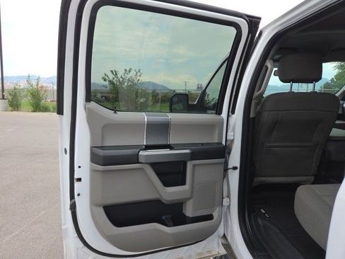 Used 2017 Ford F150 XLT w/ Equipment Group 302A Luxury AWD/4WD image 16
