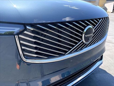 New 2026 Volvo XC90 B6 Plus w/ Protection Package Premier image 34