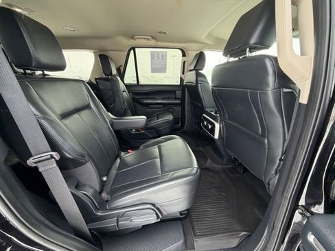 Used 2024 Ford Expedition XLT image 24