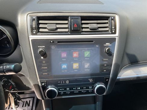 Used 2018 Subaru Outback 2.5i Premium AWD/4WD image 30