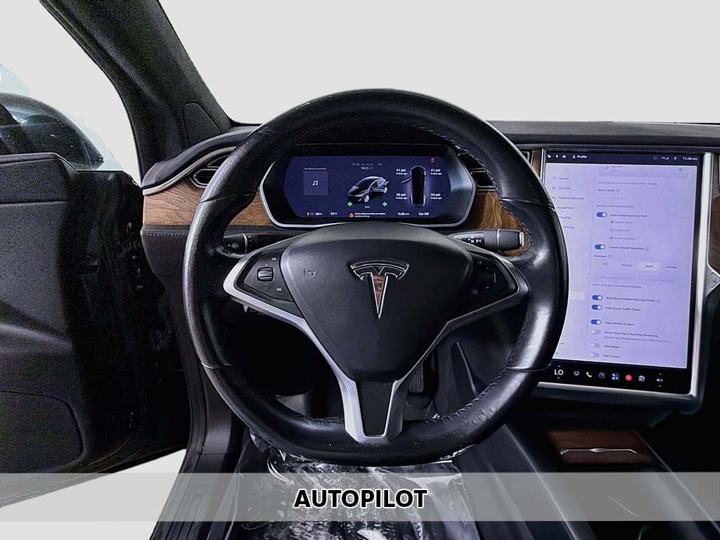 Used 2017 Tesla Model X 90D AWD/4WD image 3