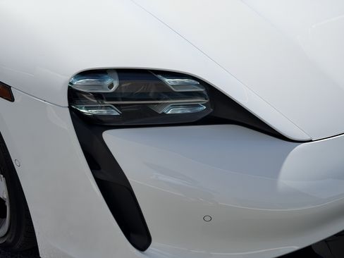 Certified 2020 Porsche Taycan Turbo image 12