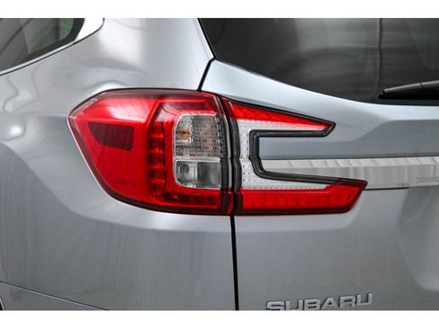 New 2025 Subaru Ascent Limited image 10