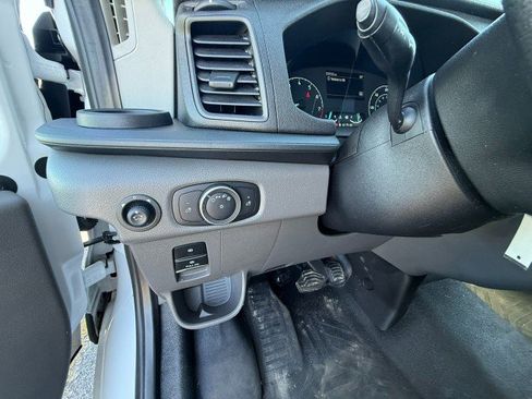 Used 2023 Ford Transit 250 Medium Roof image 21