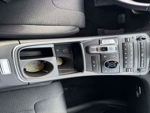 Certified 2023 Hyundai Santa Fe SEL image 24